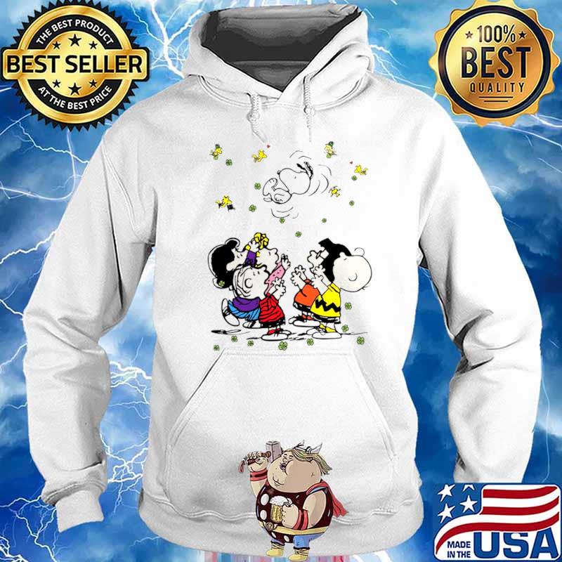 The Snoopy Woodstock And Friends Playing In Vacation 2021 Hoodie