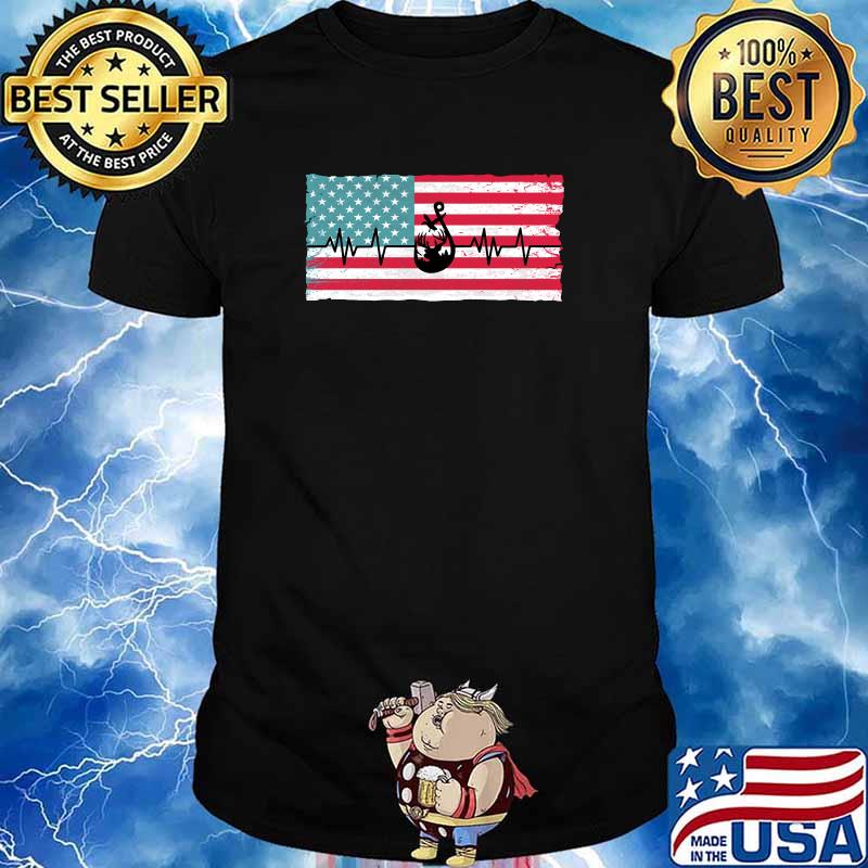 American Flag Deer Hunter Heartbeat Deer Duck Fishing T-Shirt