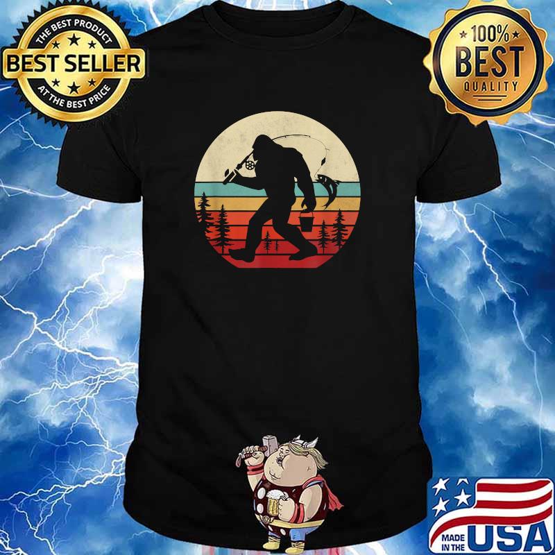 Bigfoot Fishing Sasquatch Fishermen Vintage T-Shirt