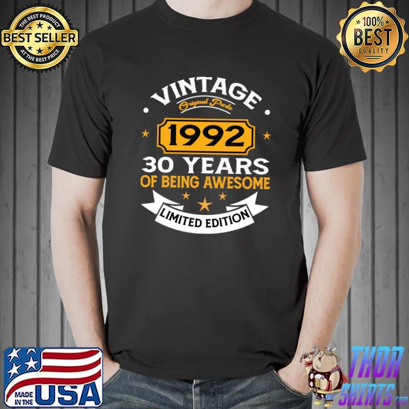 30th birthday Vintage 1992 for men and women 30 years old T-shirt