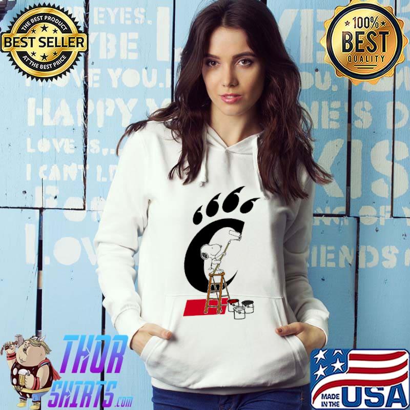 Snoopy Paints The Cincinnati Bearcats Shirt Hoodie
