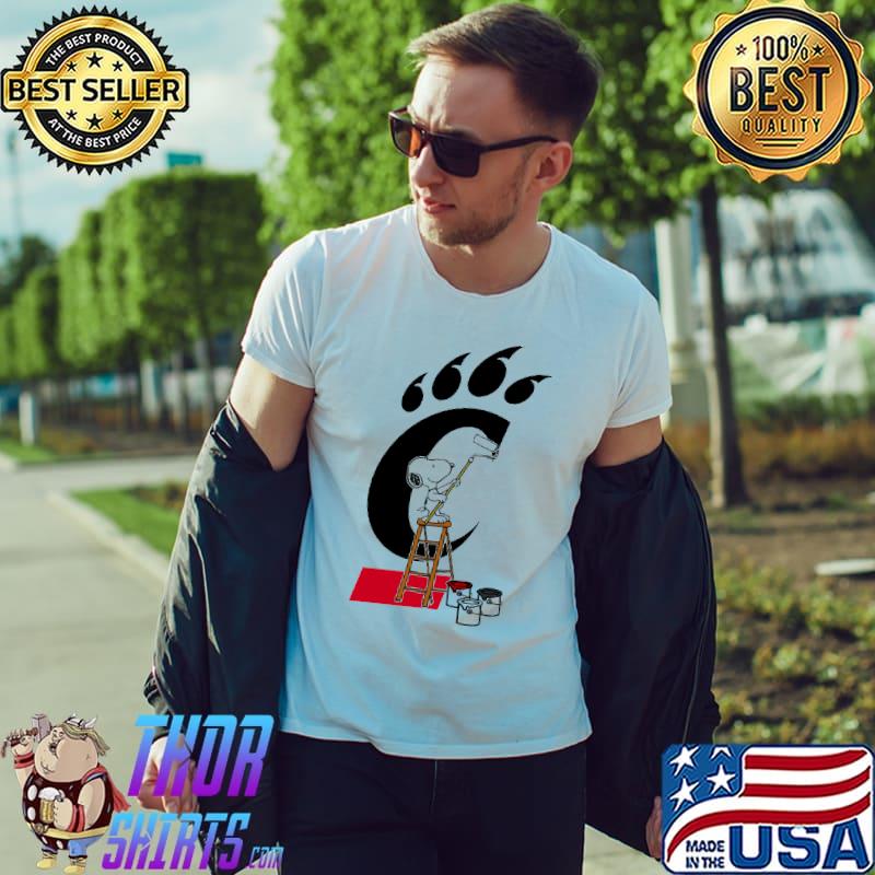 Snoopy Paints The Cincinnati Bearcats Shirt