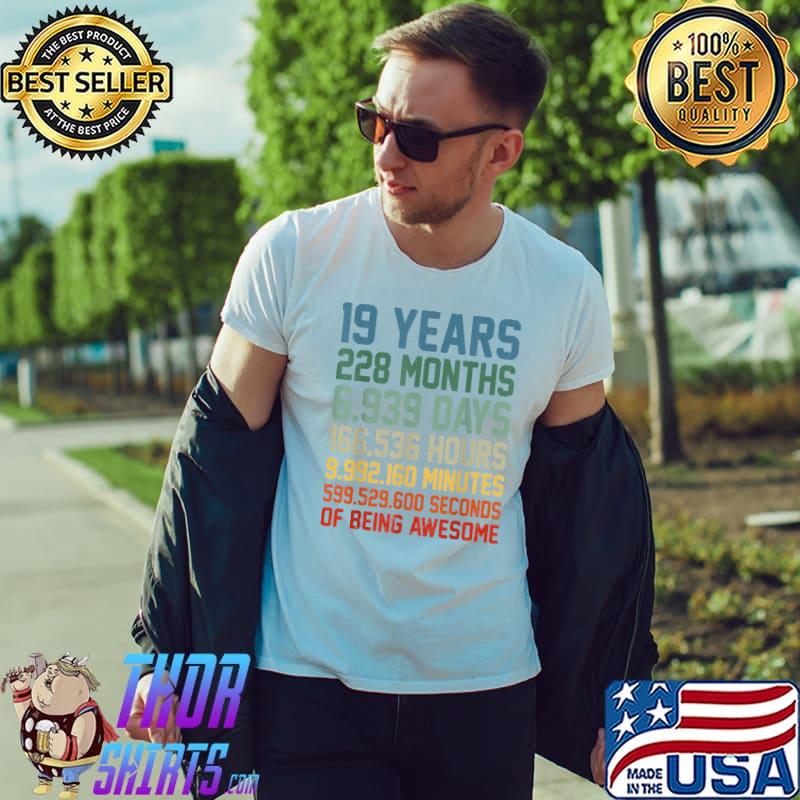 Vintage 19th Birthday 19 Years Old Being Awesome Anniversary T-Shirt Unisex