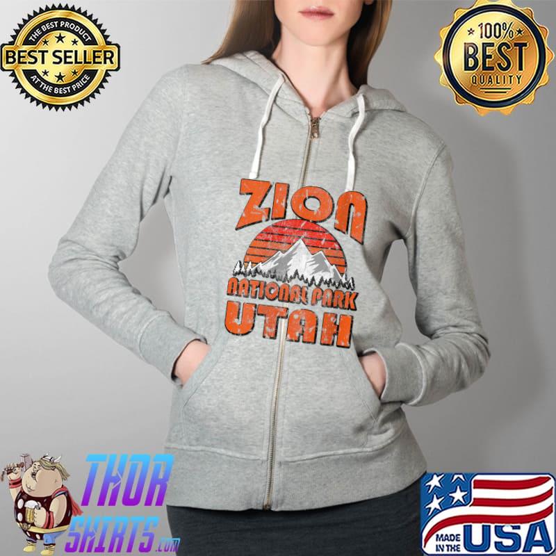 Nice zion National Park Utah Mountain Hiking Vintage Outdoors T-Shirt Full Zip Hooded