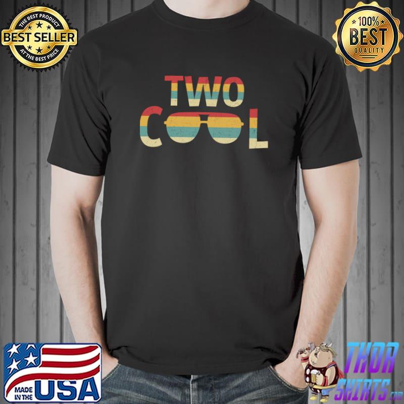 TWO COOL Sunglasses 2 Years Old 2nd Birthday Shirt Kids Boys T-Shirt Unisex