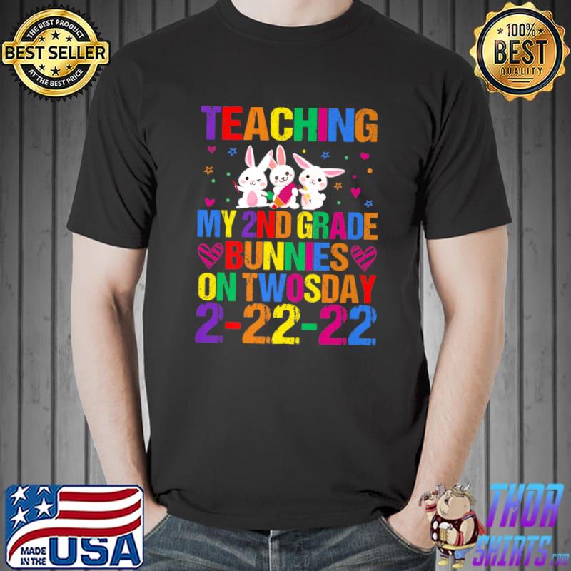 Awesome Teaching 2nd Grade On Twosday 22222 22nd 2022 Bunnies Cool T-Shirt Unisex