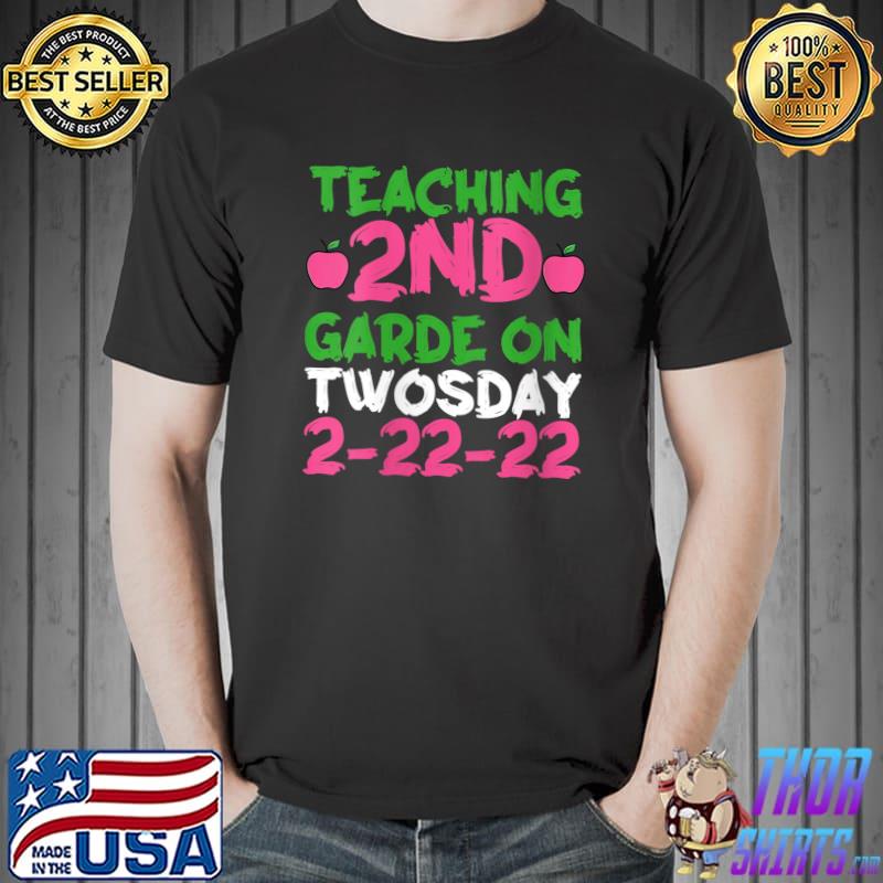 Funny Teaching 22nd February 2022 Twosday 22222 Funny Aka Math Teacher T-Shirt Unisex