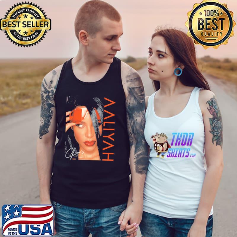 Picture with singature aaliyah Tank Top