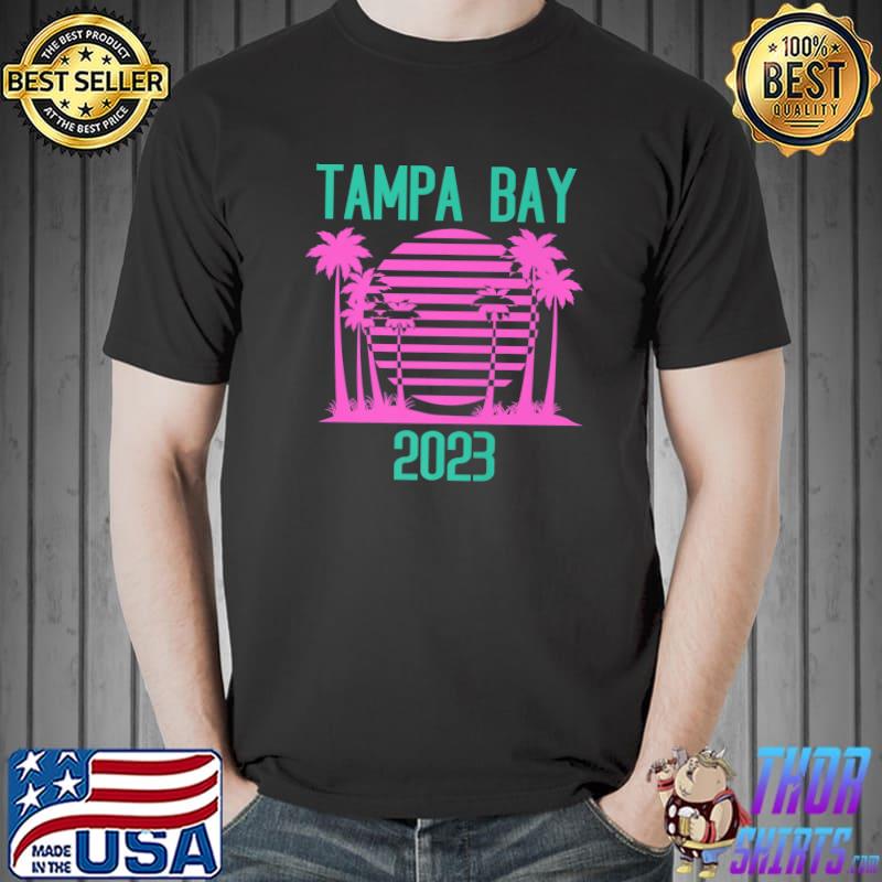 Tampa Bay 2023 Family Vacation Palms Tree Vintage Sunset T-Shirt