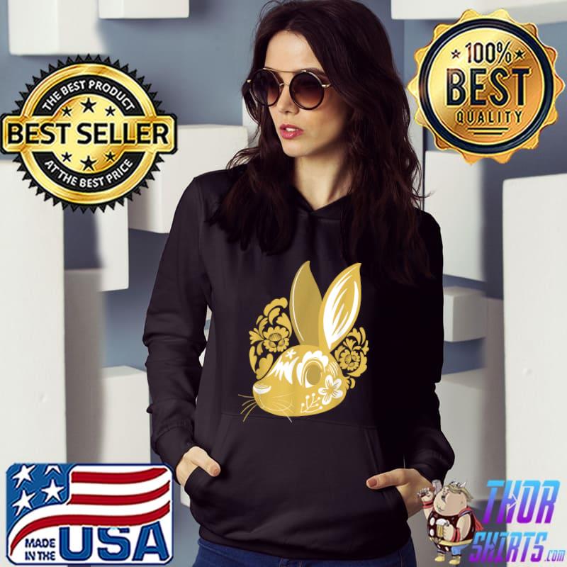 Chinese new year 2023 happy rabbit with flowers and daisies T-Shirt Hoodie