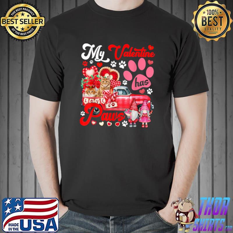 My Valentine Has Paws Couple Maine Coons On Pickup Gnomes Roses T-Shirt