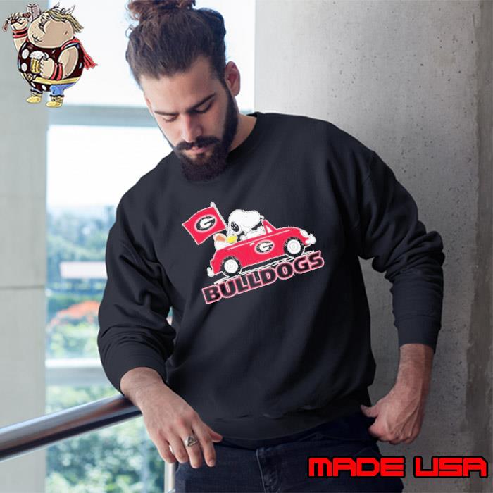 Snoopy and Woodstock car Bulldogs flag shirt