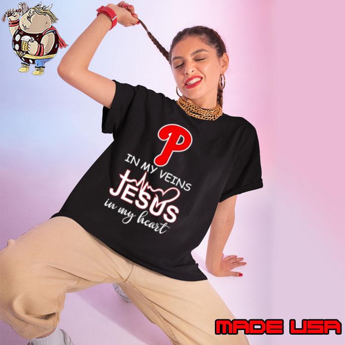 Nurse loves Philadelphia Phillies shirt, hoodie, sweater and V-neck t-shirt