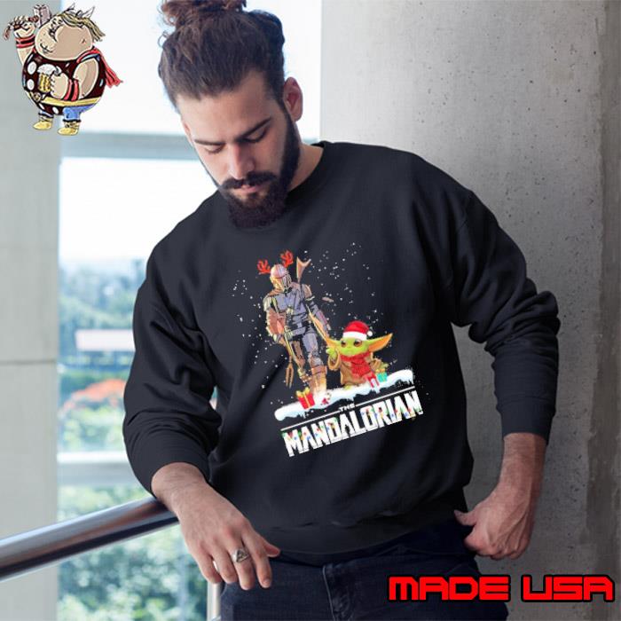 Star Wars Santa Hat Yoda the Mandalorian Merry Christmas s Sweatshirt