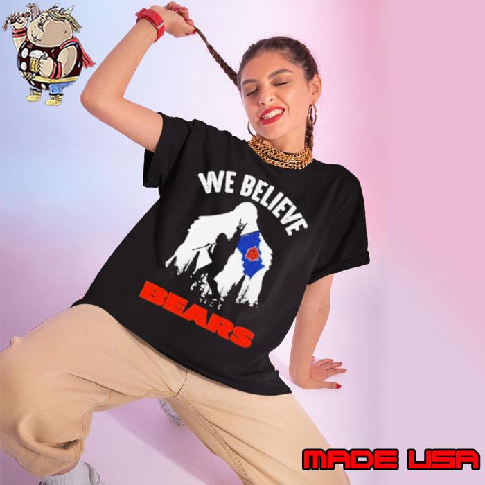 Bigfoot We Believe Chicago Bears NFL Flag Shirt Ladies tee