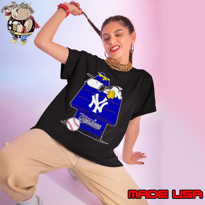 New York Yankees Snoopy And Woodstock The Peanuts Baseball Shirt Ladies tee