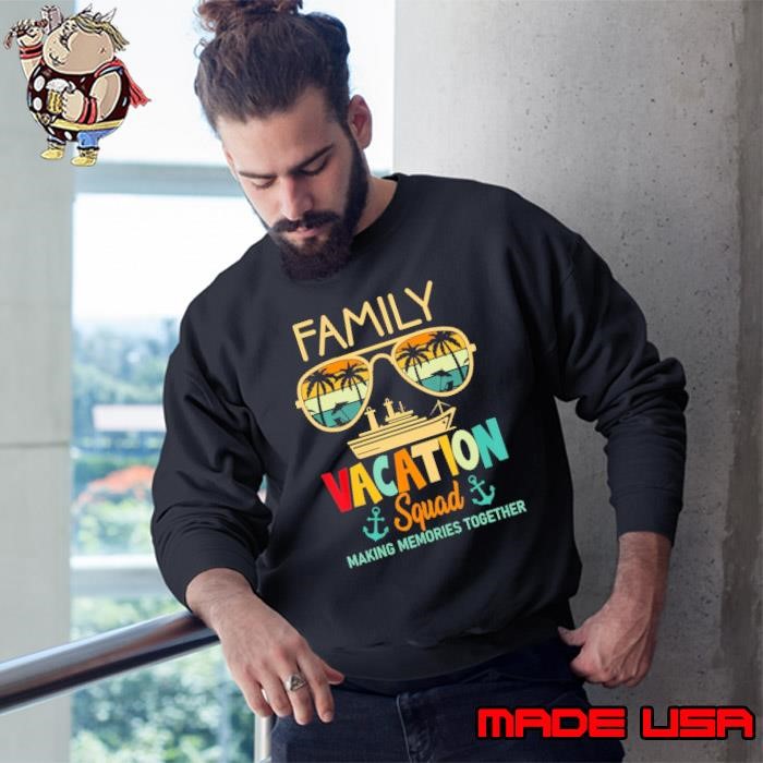 Family Vacation Squad Making Memories Together Sunglasses Retro 2024 Sweatshirt