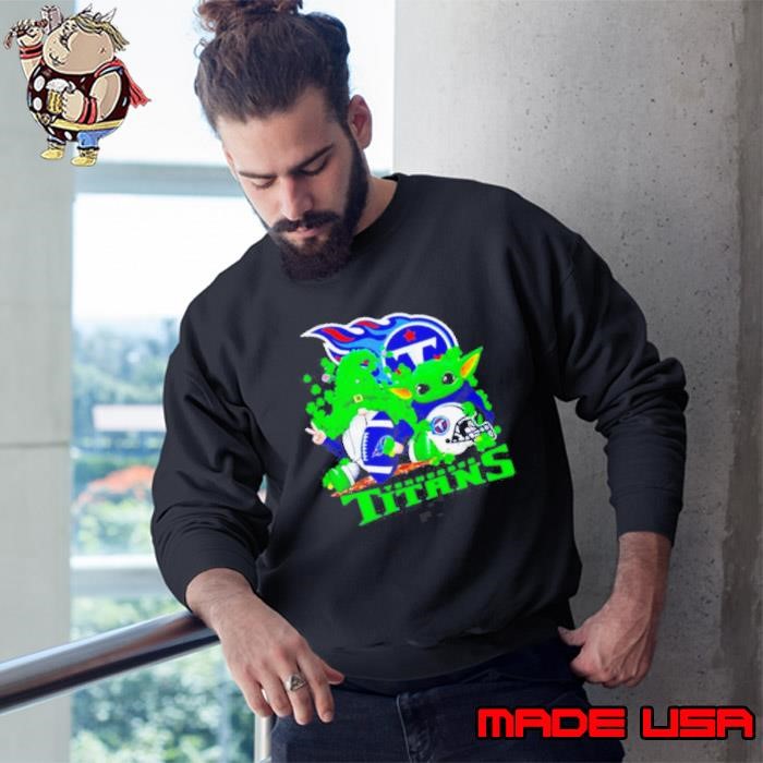 Tennessee Titans Baby Yoda Happy St.Patrick’s Day Shamrock Sweatshirt