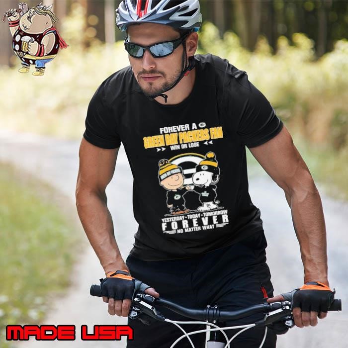 Charlie Brown And Snoopy High Fight Forever A Green Bay Packers Fan Win Or Lose Yesterday Today Tomorrow Forever Unisex