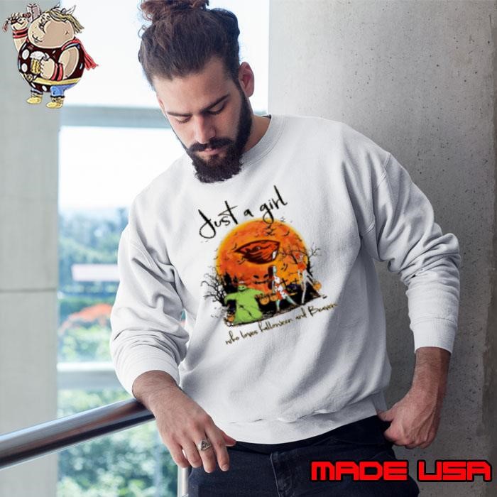 Just A Girl Who Love Halloween And Oregon State Beavers Football Sweatshirt