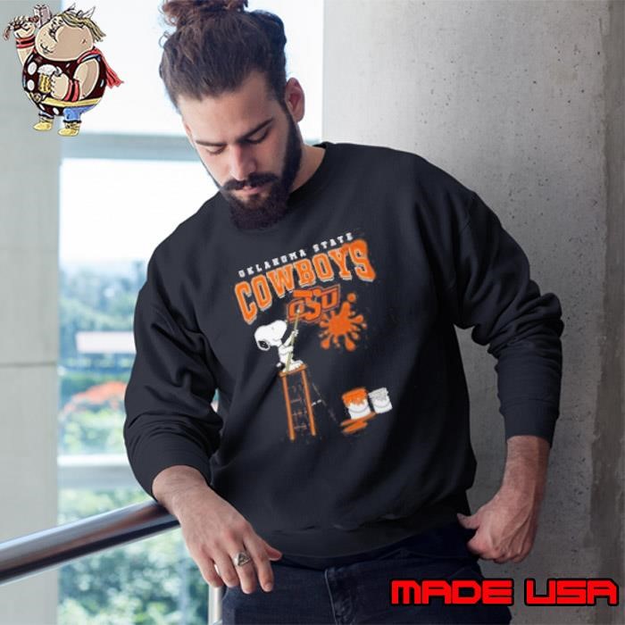 Oklahoma State Cowboys Snoopy Painting Sweatshirt