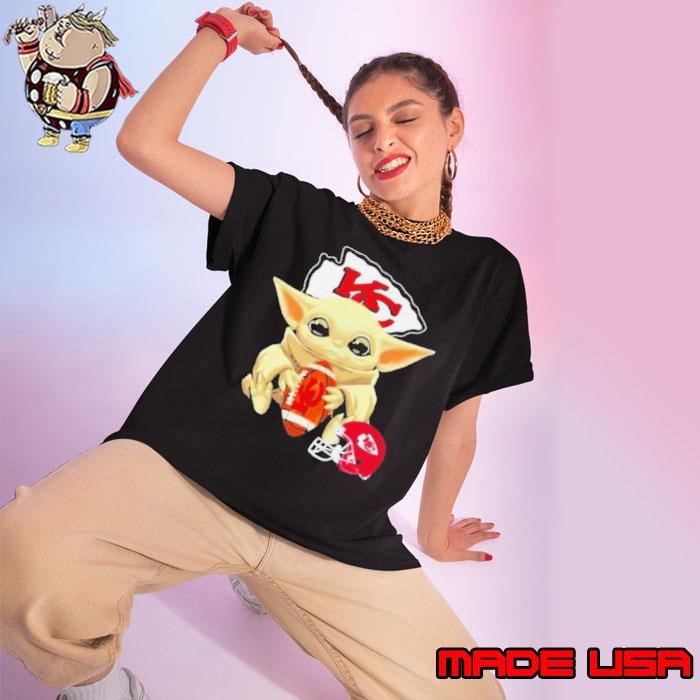 Baby Yoda hug Kansas City Chiefs Ladies tee