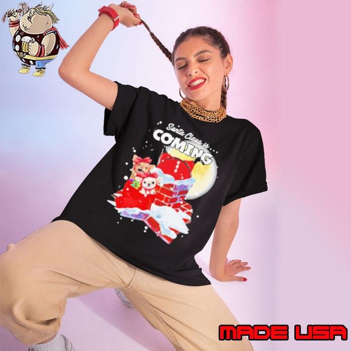 Chihuahua Santa Is Coming Merry Christmas Ladies tee