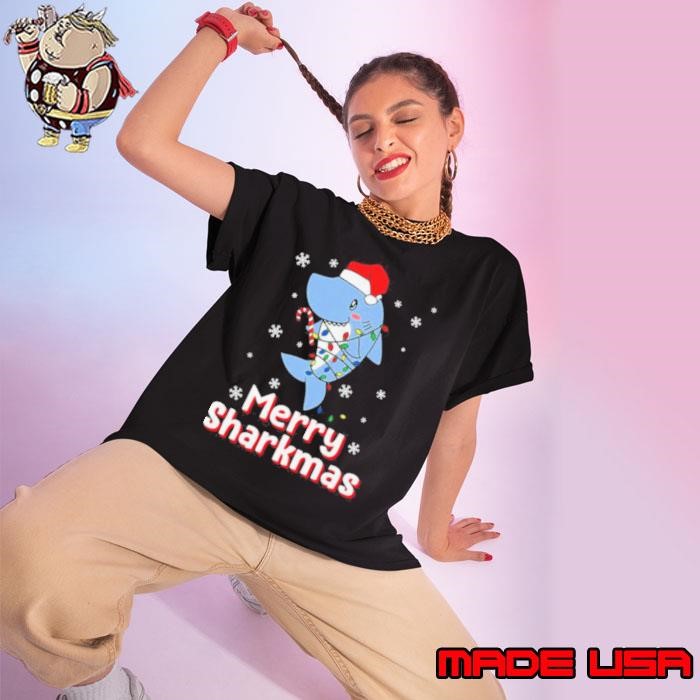 Merry Sharkmas Cute Santa Shark Christmas Ladies tee