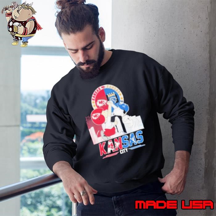 Snoopy And Charlie Browns High Five Kansas City Chiefs X Kansas City Royals Sweatshirt