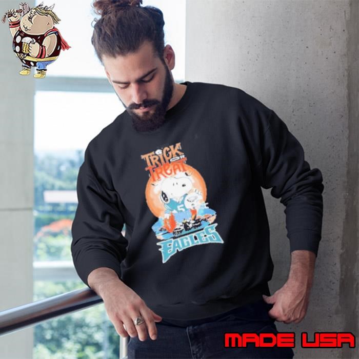 Trick Treat Snoopy Teams Philadelphia Eagles NFL Sweatshirt