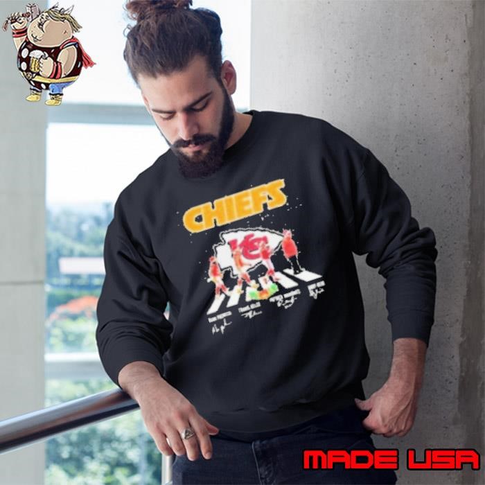 Kansas City Chiefs Merry Chirtsmas Signature Sweatshirt
