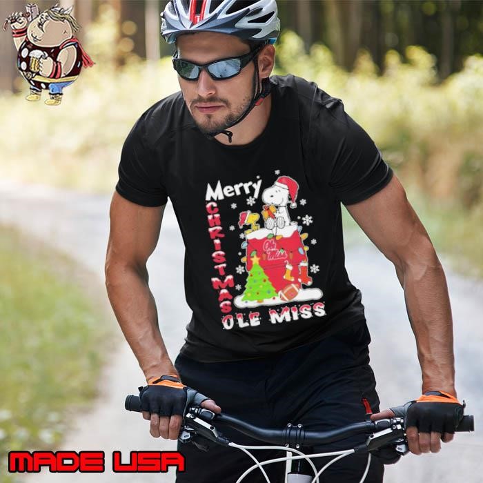 Ole Miss Rebels Snoopy And Woodstock Merry Christmas Unisex