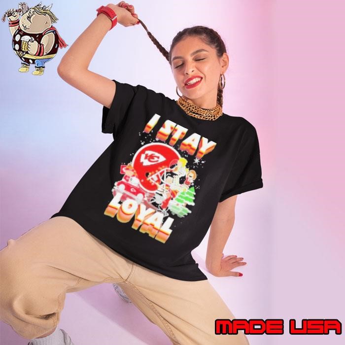 Peanuts And Friends I Stay Loyal Kansas City Chiefs Christmas Ladies tee