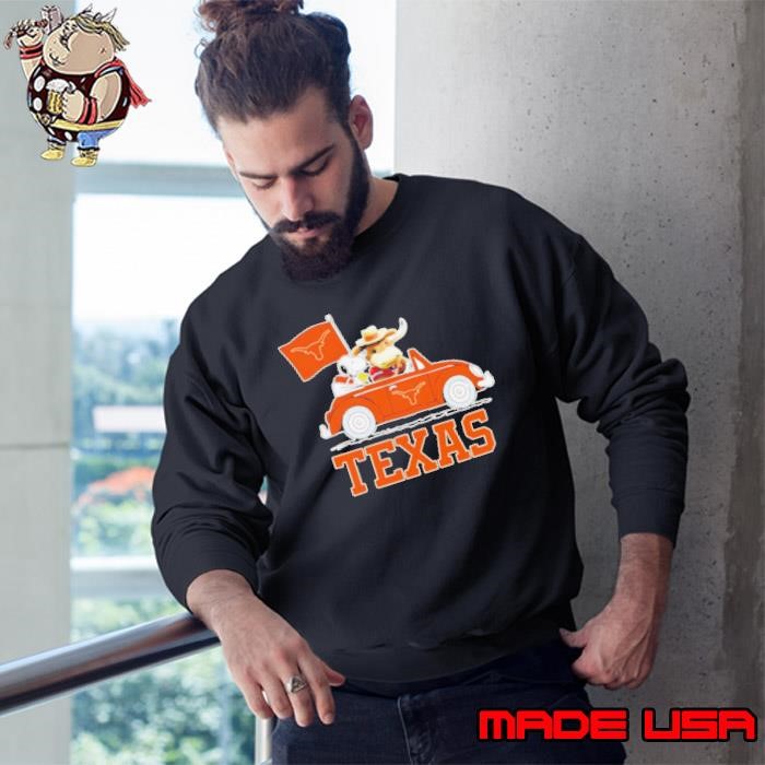 Snoopy and Bevo driving car Texas Longhorns Sweatshirt