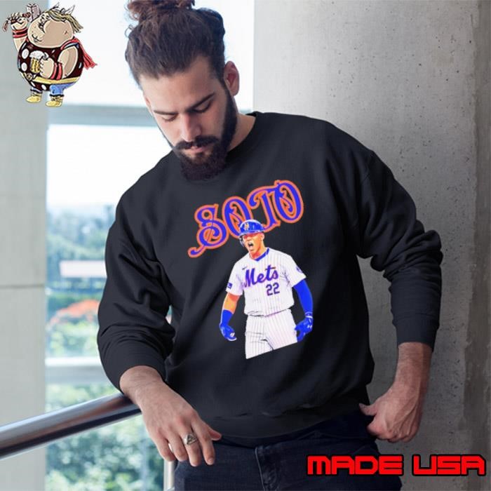 New York Mets 22 Juan Soto celebration photo Sweatshirt