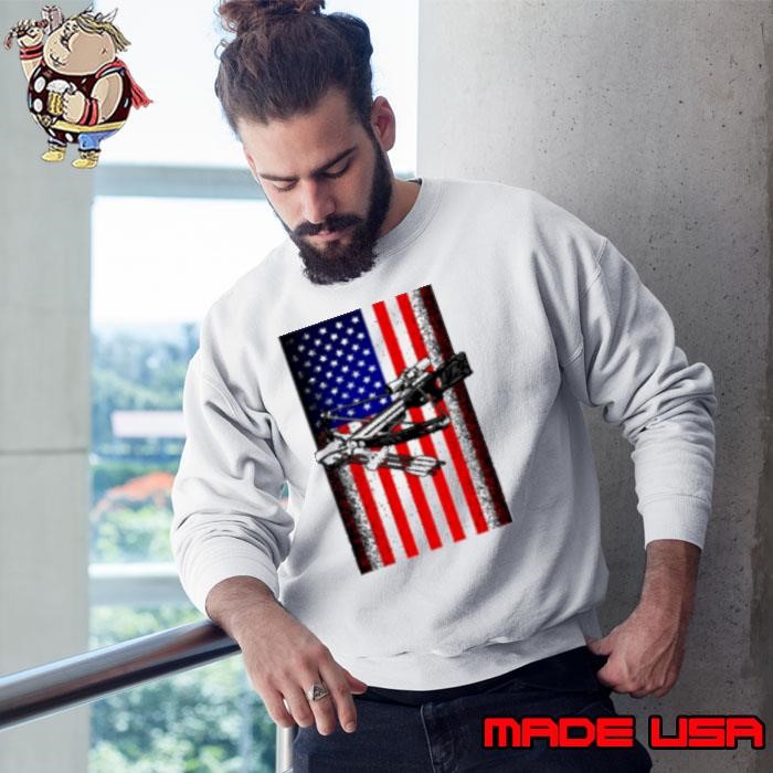 Mens Mens Bow Hunting Distressed Crossbow Sport Hunter Gift Sweatshirt