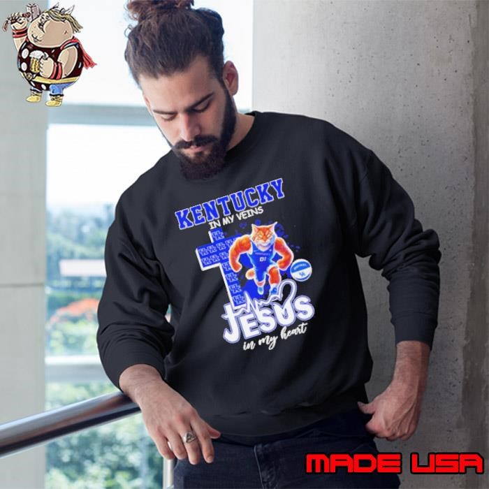 Kentucky in my veins Jesus in my heart basketball mascot Sweatshirt