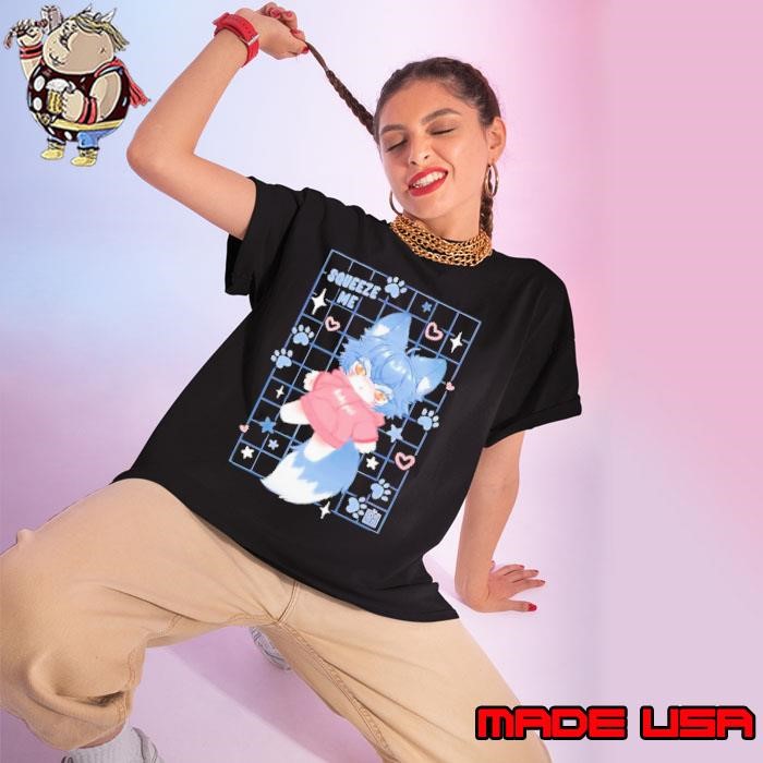 Squeeze me wolf plush girls Ladies tee